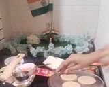 तिरंगा भाखरी पिज़्ज़ा रेसिपी चरण 2 फोटो