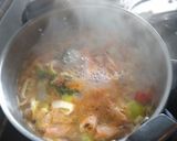 Foto del paso 1 de la receta: Sopa de ajo y marisco