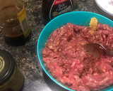 Foto del paso 1 de la receta: Hamburguesas.. con salsa barbacoa y aros de cebolla al horno
