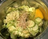 Une image de l'étape 9 de Gratin de courgettes blanches aux poivrons rouges et bouillon de bœuf.