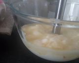 A picture of step 1 of Homemade nutty popsicles.