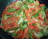 Foto del paso 3 de la receta: Tortellinis de calabaza con salsa de tomate