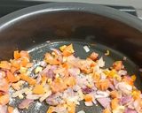 व्हेज पास्ता (veg pasta recipe in marathi) रेसिपी स्टेप 4 फोटो 
