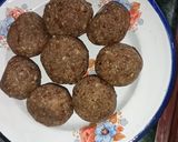 अलसी गोंद के लड्डू (Alsi gond ke laddu recipe in Hindi) रेसिपी चरण 4 फोटो