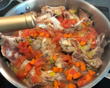 Foto del paso 5 de la receta: Conejo con salsa