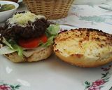 Hamburger, házi bucival recept fázis 8 fotója