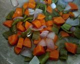 A picture of step 4 of Tandoori Chicken and Vegetables Spaghetti.