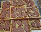 Foto langkah ke 2 dari resep Roti pizza.