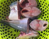 Hình bước làm 1 của món Cá bè sốt cà chua