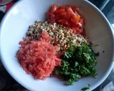 A picture of step 1 of Sprouts salad.