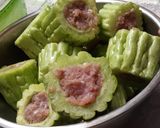 รูปขั้นตอนการทำที่ 2 ของ ต้มมะระอัด(ยัด)ไส้หมูสับ