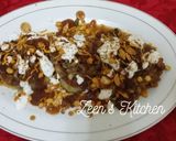 A picture of step 3 of Lobia Ragda Pattice.
