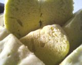 Foto langkah ke 4 dari resep Bolu kukus hijau.