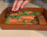 Foto del paso 4 de la receta: Salmón a la naranja con judías verdes al horno