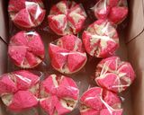 Foto langkah ke 7 dari resep Bolu Kukus Merah Putih🇲🇨.