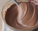 A picture of step 5 of Chocolate Tres Leches.