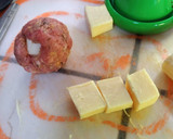 Foto del paso 2 de la receta: Albóndigas rellenas de queso
