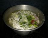 Foto langkah ke 5 dari resep Sop Sayur Sosis.