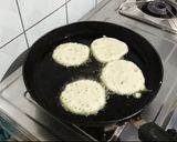 A picture of step 4 of Banana malpua.