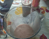 Foto del paso 2 de la receta: Batido de fresa, plátano y nueces