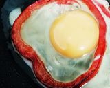 Foto del paso 3 de la receta: Huevos enmarcados - Tipo 2 😂 - 🍳🥚🌶️