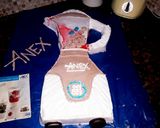 A picture of step 5 of Blender theme cake.