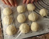 A picture of step 12 of Melon Pan [Melon-Shaped Bun].
