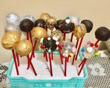 صورة لخطوة 2 من وصفة كيك بوبس بالجليتر 🍡🍡🍭🍭