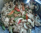 รูปขั้นตอนการทำที่ 5 ของ ผัดพริกสดหมูติดมัน
