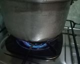 Foto langkah ke 5 dari resep Lontong Daun.