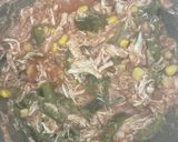 A picture of step 5 of Chicken Pastel Azteca.