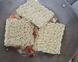 Foto langkah ke 3 dari resep Mie Goreng Nyemek Simple.