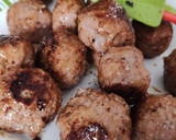 Foto del paso 1 de la receta: Albóndigas con salsa de Gorgonzola, Espinacas y Patatas🧀