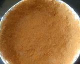 A picture of step 1 of No bake halwa tart.