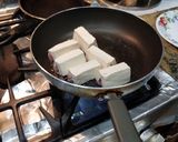 A picture of step 21 of Vietnamese Tofu Stuffed with Meat.