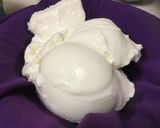 A picture of step 1 of Strawberry (Fruit) shrikhand.