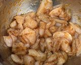 Foto del paso 1 de la receta: Pollo Cremoso Enchipotlado