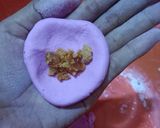 Foto langkah ke 3 dari resep Klepon strawberry pandan.