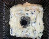 صورة لخطوة 2 من وصفة  كيكة blue Barry باللوز 
