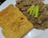 Foto del paso 7 de la receta: Dip de atún y berenjena con tostadas de ajo🍆🧅🥖🥯🥙🌯