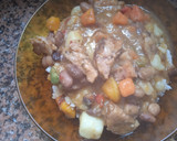 Foto del paso 7 de la receta: Guisito de porotos frutillas con chorizo, panceta y verduras