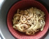 Foto langkah ke 1 dari resep Usus Crispy.