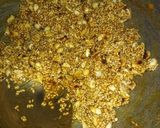 A picture of step 4 of Till gud and peanut chikki.