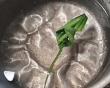 Foto langkah ke 3 dari resep Klepon ketan isi gula merah.