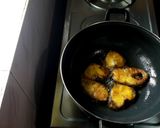 A picture of step 1 of রুই মাছের দো পিয়াজা.