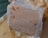 Une image de l'étape 9 de Bûche glacée au Grand Marnier, façon omelette norvégienne.