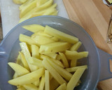 Foto del paso 1 de la receta: Perritos con patatas 🍟 #lowcost