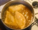 A picture of step 5 of Homemade chicken samosa.