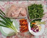 Foto langkah ke 1 dari resep Ayam suwir kemangi.