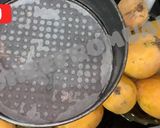 A picture of step 3 of Mango cake.
